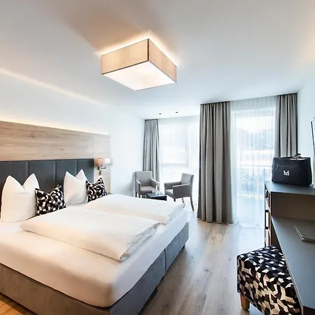 Hotel Modern Mountain 4*