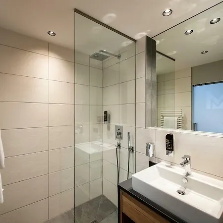 Modern Mountain 4* Ischgl